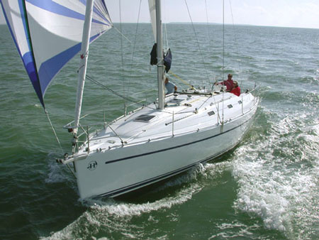   Harmony 42. Groupe Poncin yachts.
